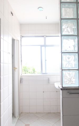 Apartamento para alugar com 77m², 2 quartos e 1 vagaÁrea de serviço