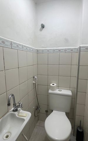 Apartamento para alugar com 118m², 2 quartos e sem vaga Apartamento para alugar com 118m², 2 quartos e sem vagaBanheiro de serviço