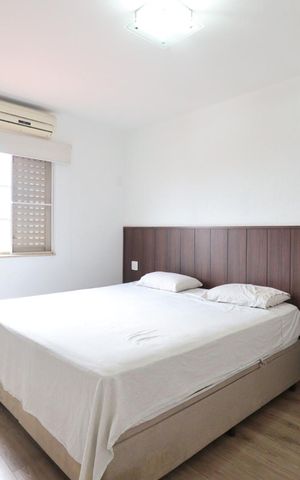 Casa de condomínio para alugar com 180m², 3 quartos e 2 vagas Casa de condomínio para alugar com 180m², 3 quartos e 2 vagasSuíte