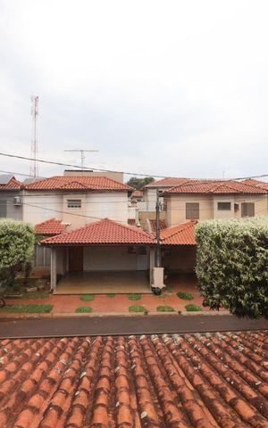 Casa de condomínio para alugar com 180m², 3 quartos e 2 vagas Casa de condomínio para alugar com 180m², 3 quartos e 2 vagasVista