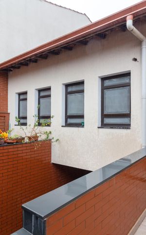 Casa para alugar com 400m², 3 quartos e 5 vagasEntrada