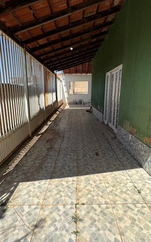 Casa à venda com 300m², 3 quartos e sem vaga