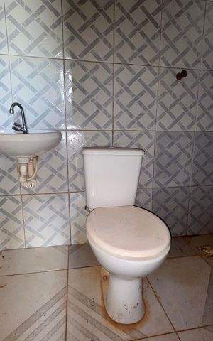 Casa à venda com 300m², 3 quartos e sem vaga