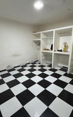 Casa à venda com 300m², 3 quartos e sem vaga
