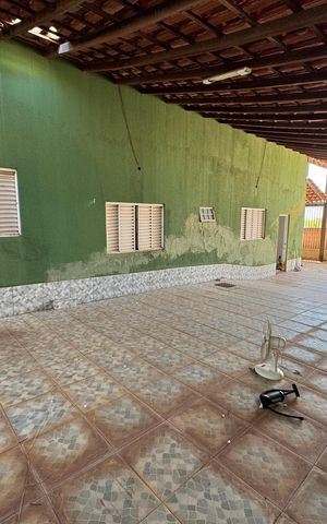 Casa à venda com 300m², 3 quartos e sem vaga