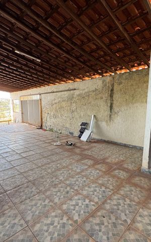 Casa à venda com 300m², 3 quartos e sem vaga