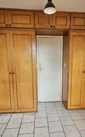 Casa à venda com 396m², 4 quartos e 4 vagas Casa à venda com 396m², 4 quartos e 4 vagasQuarto