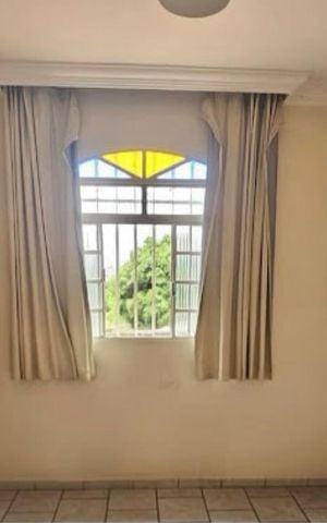 Casa à venda com 396m², 4 quartos e 4 vagas Casa à venda com 396m², 4 quartos e 4 vagasQuarto