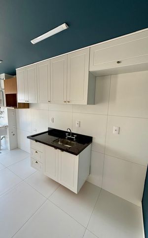 Apartamento à venda com 57m², 2 quartos e 2 vagas Apartamento à venda com 57m², 2 quartos e 2 vagasCozinha