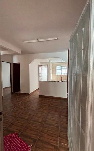 Casa à venda com 260m², 3 quartos e 2 vagas Casa à venda com 260m², 3 quartos e 2 vagasSala