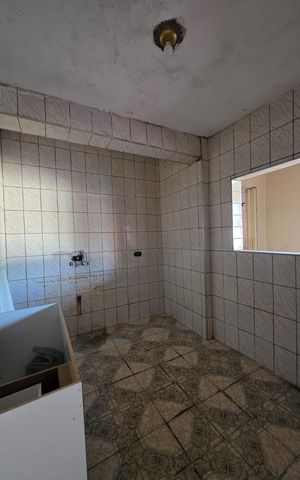 Casa à venda com 260m², 3 quartos e 2 vagas Casa à venda com 260m², 3 quartos e 2 vagasÁrea de serviço