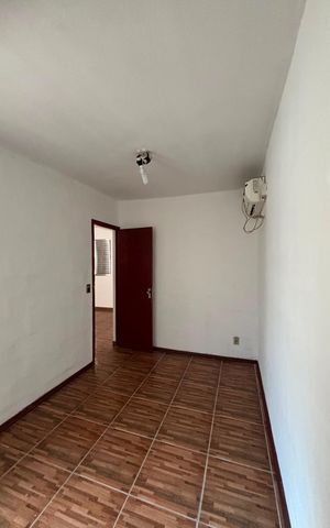 Casa à venda com 260m², 3 quartos e 2 vagas Casa à venda com 260m², 3 quartos e 2 vagasQuarto 2