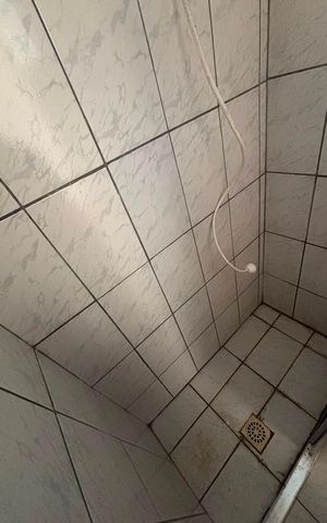 Casa à venda com 260m², 3 quartos e 2 vagas Casa à venda com 260m², 3 quartos e 2 vagasBanheiro 1