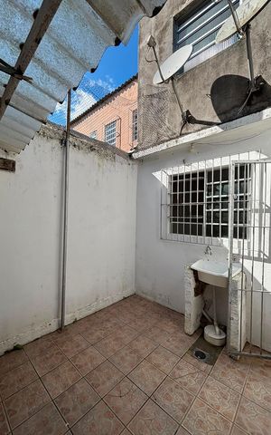Casa à venda com 260m², 3 quartos e 2 vagas Casa à venda com 260m², 3 quartos e 2 vagasÁrea externa