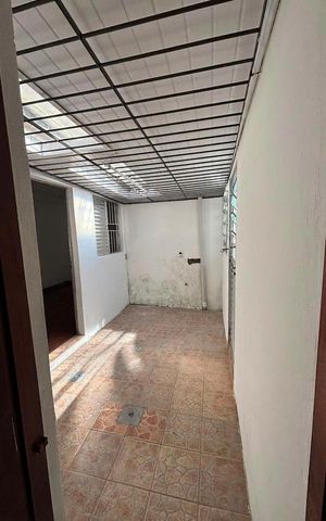 Casa à venda com 260m², 3 quartos e 2 vagas Casa à venda com 260m², 3 quartos e 2 vagasCorredor
