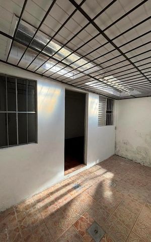 Casa à venda com 260m², 3 quartos e 2 vagas Casa à venda com 260m², 3 quartos e 2 vagasCorredor