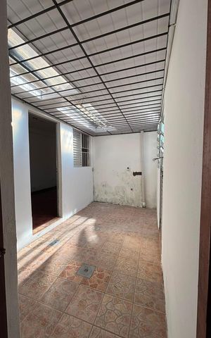 Casa à venda com 260m², 3 quartos e 2 vagas Casa à venda com 260m², 3 quartos e 2 vagasCorredor