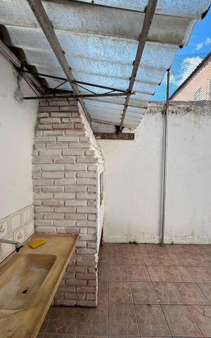 Casa à venda com 260m², 3 quartos e 2 vagas Casa à venda com 260m², 3 quartos e 2 vagasÁrea externa