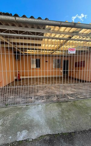 Casa à venda com 260m², 3 quartos e 2 vagas Casa à venda com 260m², 3 quartos e 2 vagasGaragem