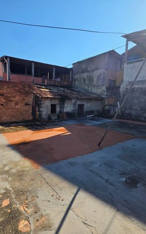 Casa à venda com 260m², 3 quartos e 2 vagas Casa à venda com 260m², 3 quartos e 2 vagasÁrea externa