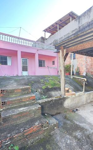 Casa à venda com 260m², 3 quartos e 2 vagas Casa à venda com 260m², 3 quartos e 2 vagasÁrea externa