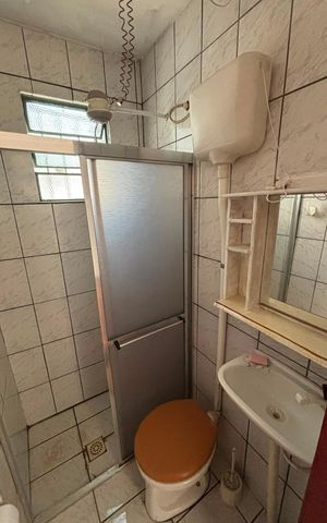 Casa à venda com 260m², 3 quartos e 2 vagas Casa à venda com 260m², 3 quartos e 2 vagasBanheiro 1