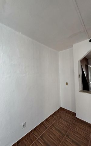 Casa à venda com 260m², 3 quartos e 2 vagas Casa à venda com 260m², 3 quartos e 2 vagasSala