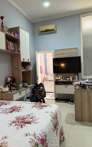 Casa à venda com 250m², 5 quartos e 1 vaga Casa à venda com 250m², 5 quartos e 1 vagaQuarto