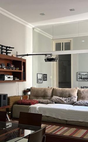 Casa à venda com 250m², 5 quartos e 1 vaga Casa à venda com 250m², 5 quartos e 1 vagaSala