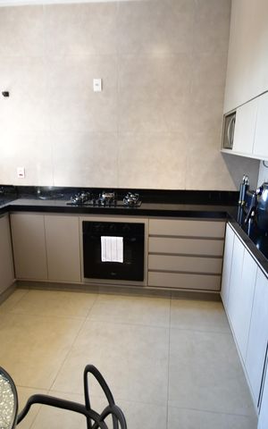 Casa à venda com 232m², 4 quartos e 3 vagasCozinha