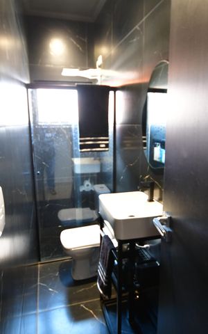 Casa à venda com 232m², 4 quartos e 3 vagasBanheiro Social