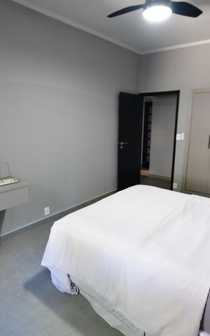 Casa à venda com 232m², 4 quartos e 3 vagasQuarto 1