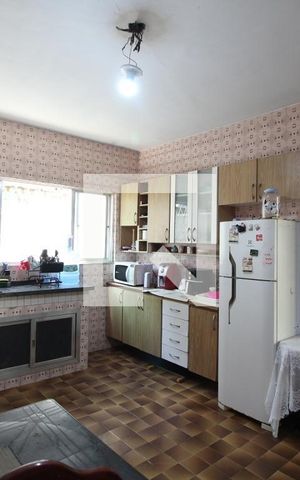 Casa para alugar com 228m², 2 quartos e sem vaga