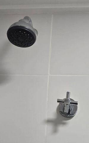 Casa de condomínio para alugar com 56m², 2 quartos e 1 vaga Casa de condomínio para alugar com 56m², 2 quartos e 1 vagaBanheiro Social