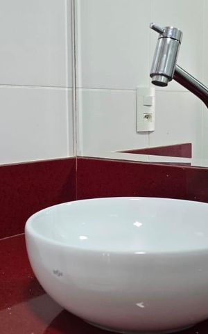 Casa de condomínio para alugar com 56m², 2 quartos e 1 vaga Casa de condomínio para alugar com 56m², 2 quartos e 1 vagaBanheiro Social