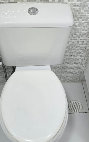 Casa de condomínio para alugar com 56m², 2 quartos e 1 vaga Casa de condomínio para alugar com 56m², 2 quartos e 1 vagaBanheiro da Suíte