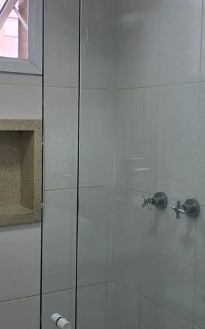 Casa de condomínio para alugar com 56m², 2 quartos e 1 vaga Casa de condomínio para alugar com 56m², 2 quartos e 1 vagaBanheiro da Suíte