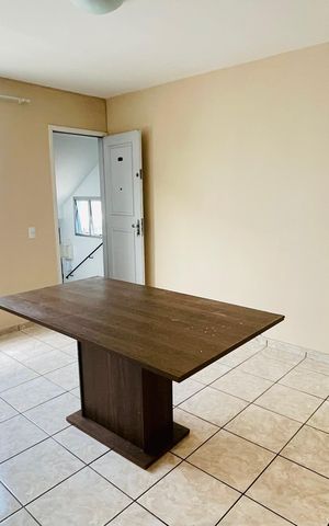 Apartamento para alugar com 50m², 2 quartos e 1 vaga Apartamento para alugar com 50m², 2 quartos e 1 vagaSala