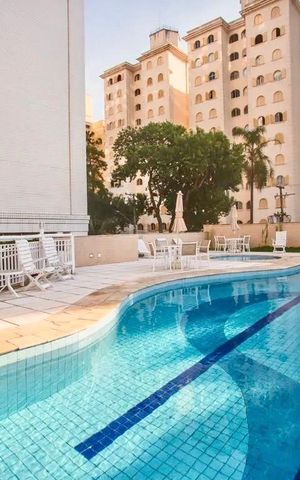 Apartamento à venda com 115m², 3 quartos e 3 vagas Apartamento à venda com 115m², 3 quartos e 3 vagasÁrea comum - Piscina
