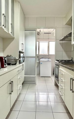 Apartamento à venda com 115m², 3 quartos e 3 vagas Apartamento à venda com 115m², 3 quartos e 3 vagasCozinha