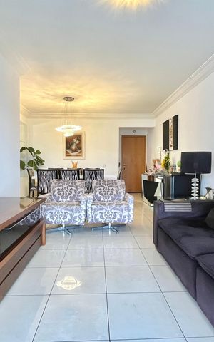 Apartamento à venda com 115m², 3 quartos e 3 vagas Apartamento à venda com 115m², 3 quartos e 3 vagasSala