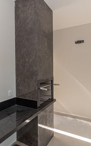 Casa à venda com 87m², 3 quartos e 2 vagas Casa à venda com 87m², 3 quartos e 2 vagasChurrasqueira