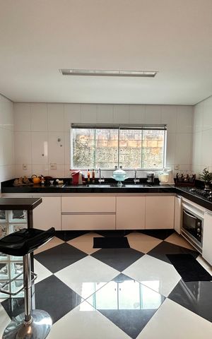 Casa para alugar com 410m², 3 quartos e 10 vagas
