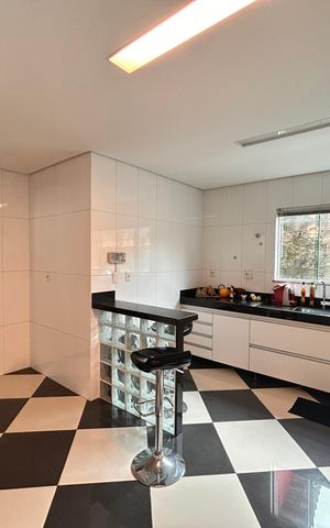 Casa para alugar com 410m², 3 quartos e 10 vagas