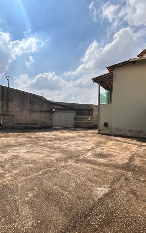 Casa para alugar com 410m², 3 quartos e 10 vagas