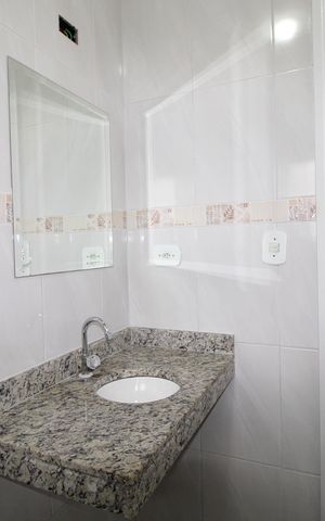 Casa para alugar com 120m², 2 quartos e 3 vagasBanheiro da Suíte 1