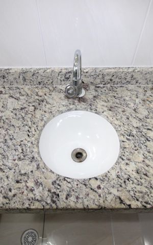 Casa para alugar com 120m², 2 quartos e 3 vagasBanheiro da Suíte 1