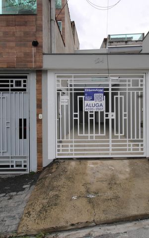 Casa para alugar com 120m², 2 quartos e 3 vagasFachada