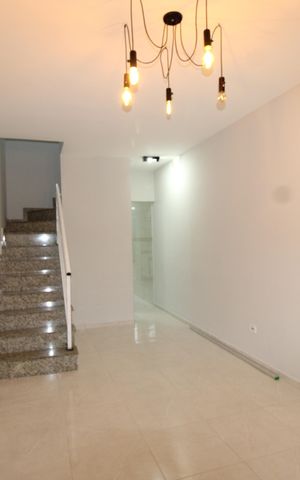 Casa para alugar com 120m², 2 quartos e 3 vagasSala