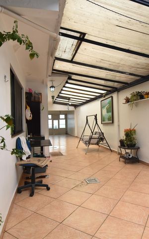 Casa à venda com 160m², 3 quartos e 3 vagasGaragem 